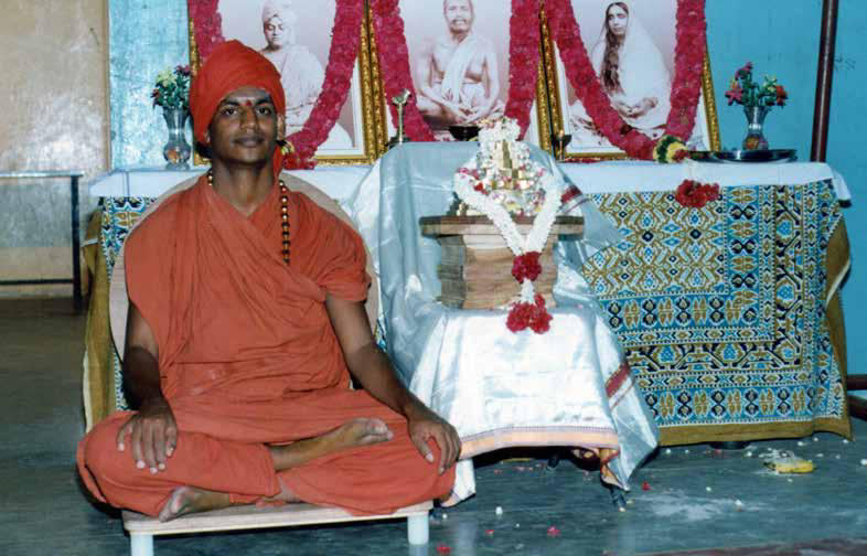 March 2001 The SPH with the soon to be presiding deities of the new monastery